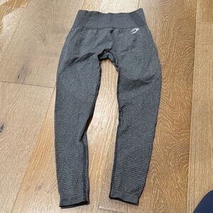 Gymshark Seamless High-Waist Leggings – Dark Gray size S